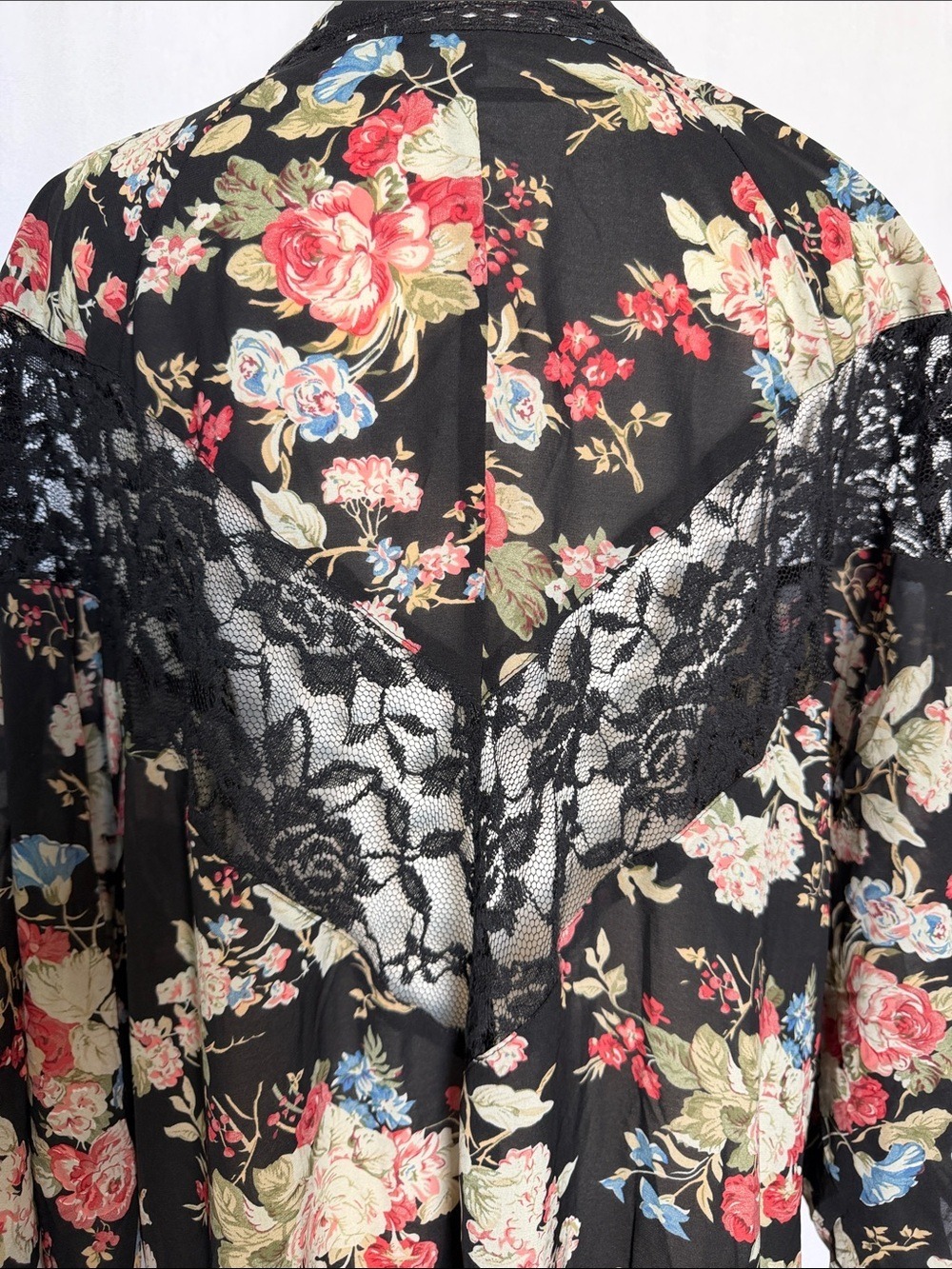 Miss Me Kimono Black Floral Print Lace Inset with Fringe Size M Open Front Sheer - Picture 4 of 8